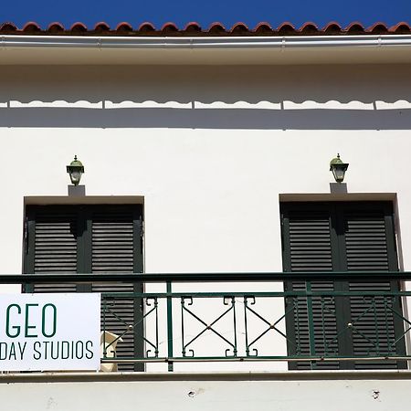 Geo Holiday Studios Kyparissia Bagian luar foto