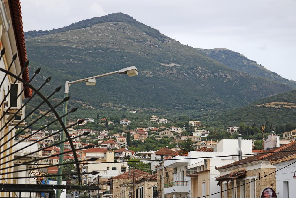 Geo Holiday Studios Kyparissia Bagian luar foto
