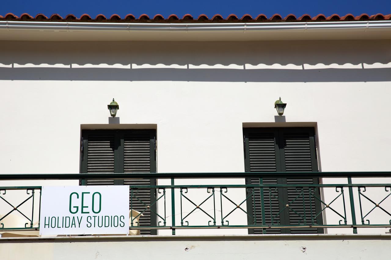 Geo Holiday Studios Kyparissia Bagian luar foto